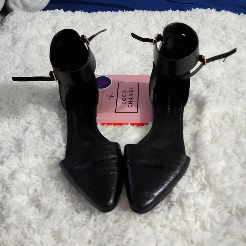 Alexander wang flats. -- 🙂😀